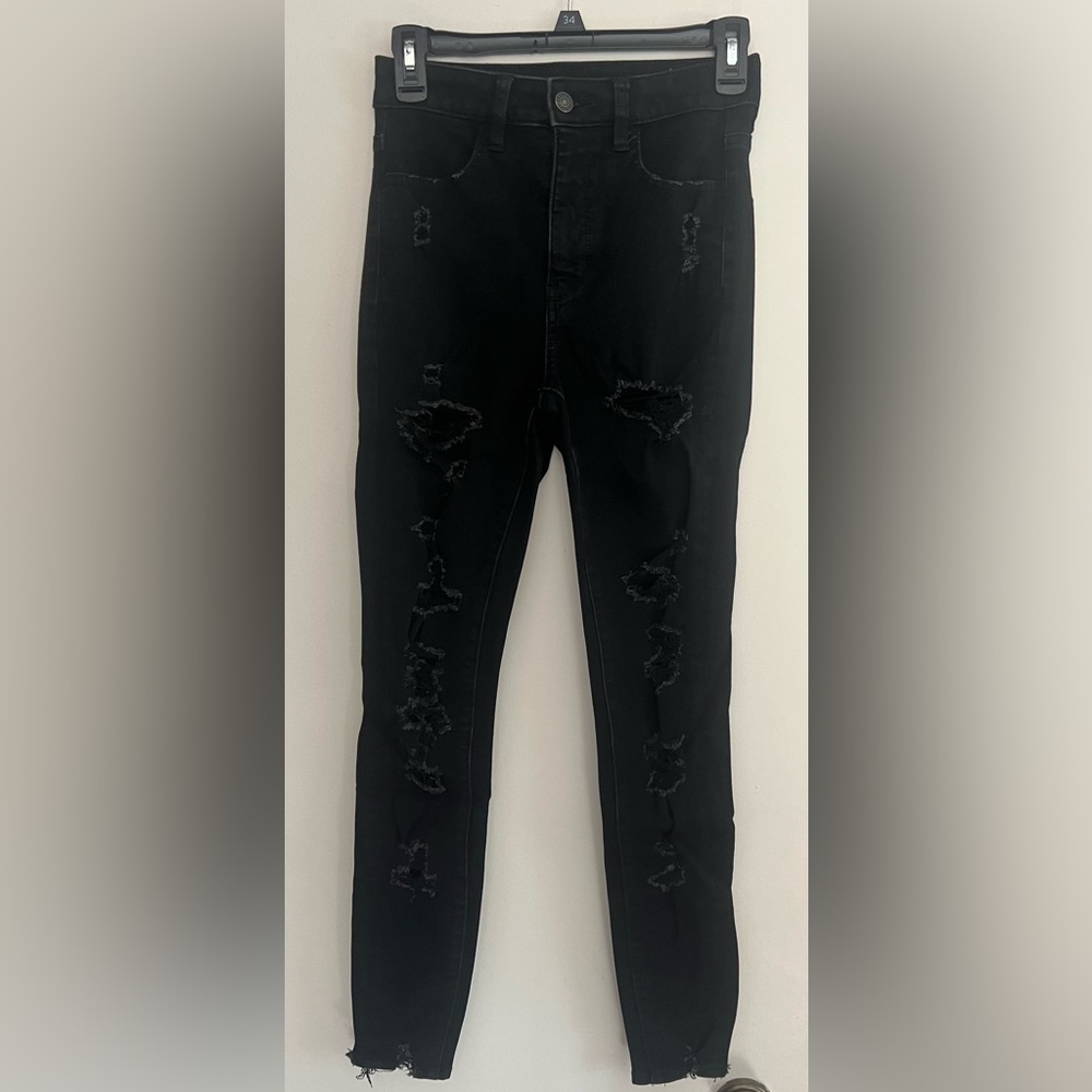 LIKE NEW! American Eagle Women’s Highest Rise Jegging Black Ripped Skinny Jeans